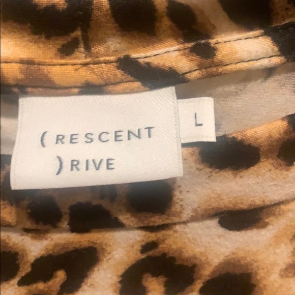 NWT super soft tee - Picture 3 of 4